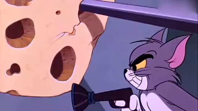 猫和老鼠:杰瑞你被逮捕了,看到这把枪没,从奶酪里乖乖出来