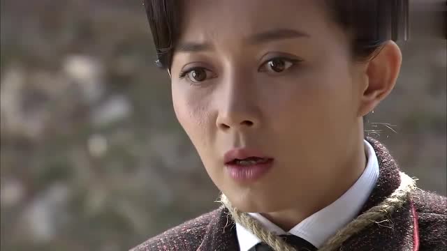 窦小凡也有今天,被绑定时炸弹成为梁飞的阶下囚,真让人解气!