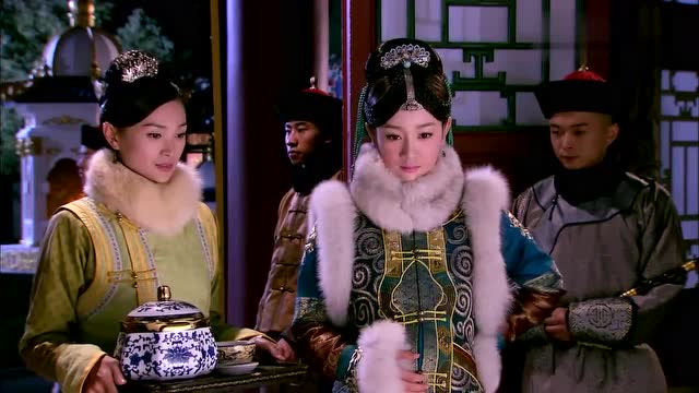 海兰珠给皇太极送宵夜,却看见他和娜木钟厮混,眼神暗藏杀机