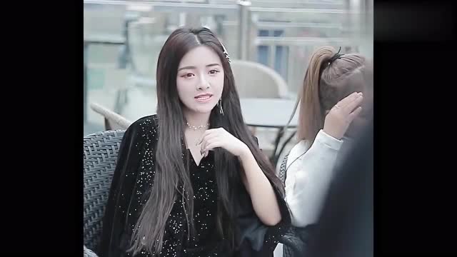 同学聚会,冷巴被各种嘲讽,结果尴尬了,没想到她竟是总裁!