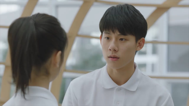 小欢喜:陶子泳装出境,不料遇到生理期,方一凡看到泳池愣了