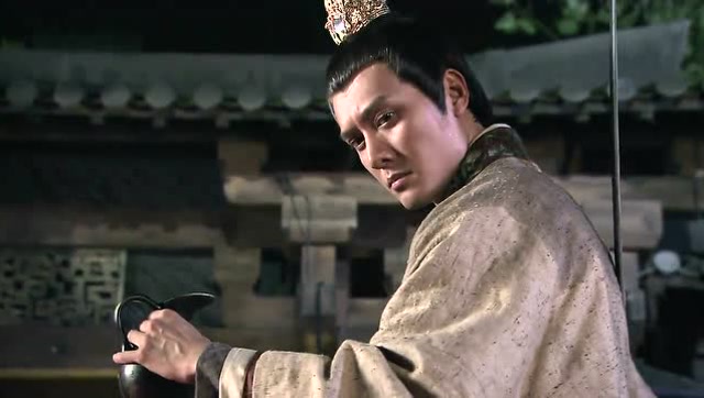 刘章当场将美女赐死,谁知吕后不但不罚他,还加以赏赐