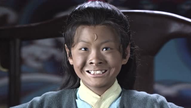 黑炭男孩溜进衙门,瞬间被里面惊呆,这装修风格很不一样啊