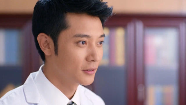 大话红娘:严峰前来给刘艳萍送礼,还暗示自己要和都晓晓结婚了