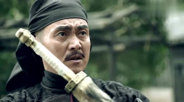 刘君孚下山被招安,老寨主让开一条路,刘君孚跪向于成龙请罪!