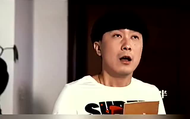 陈翔六点半喂,是110吗,一个一米五的小胖子抢劫