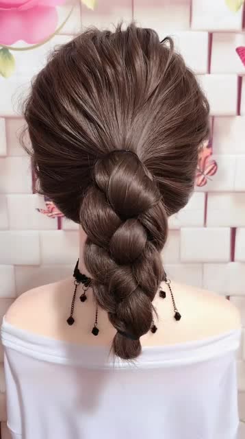 发量太多怎么扎头发,跟美女一起来做,你也能变身小仙女!