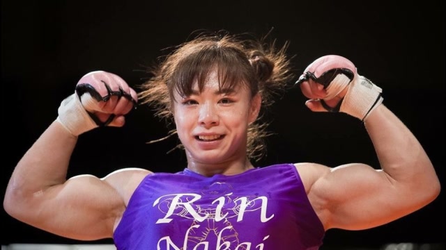 日本"金刚芭比"就是狠,一记狠招差点掰断对手胳膊!