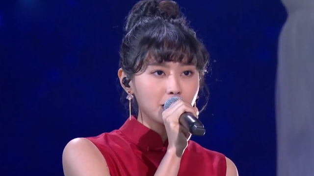 中国好声音:巅峰之夜,李芷婷倾情演唱《画》,声音空灵台风超美