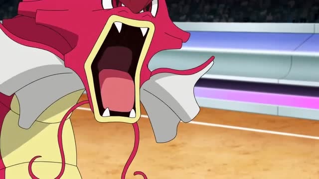 宠物小精灵喷火龙vs红色暴鲤龙两个神宠对战不相上下