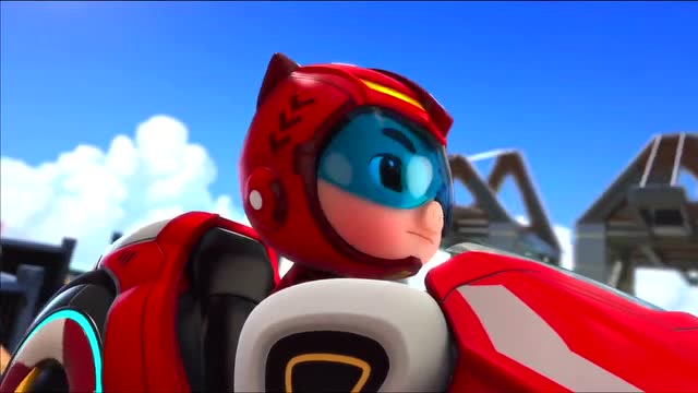 猪猪侠用超星装甲躲开敌人的前后夹击,卟卟太棒了