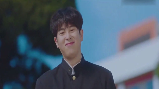 德鲁纳酒店:宥娜给池贤重发短信,同学们被吓到,还以为撞鬼了!