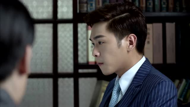 《麻雀》唐山海说周丽已经被枪决,让陶大春找到吕明和周丽的孩子