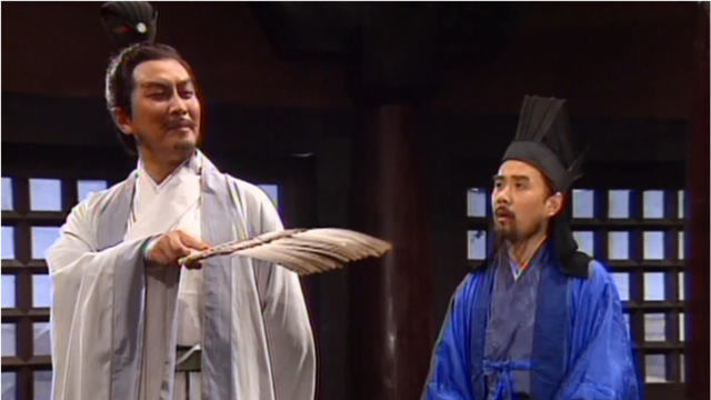 诸葛亮欺负鲁肃是个老实人,故意激怒孙权,鲁肃只好忙里忙外