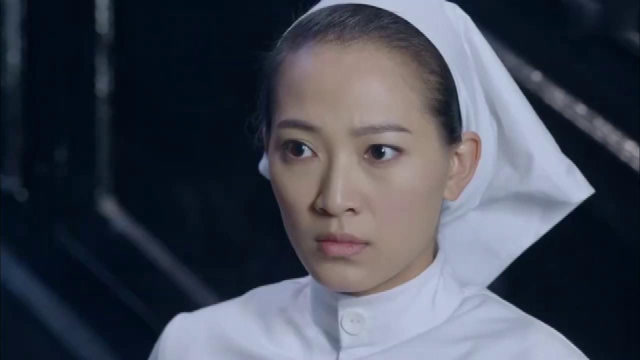 野山鹰:雪婷准备接应山鹰,结果被小鬼子发现,这下糟了!