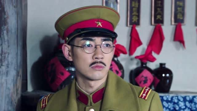 绝地反击:宫田在账本中找到了地形图,去找少佐邀功时却被嫌弃