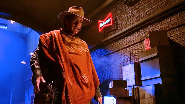 超能力宝贝与西部牛仔街道对决,洛基和宝宝玩上瘾,拿到面具舍不得宝宝