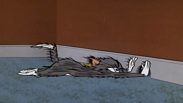 猫和老鼠:杰瑞和老鼠家族狂欢声太大,汤姆被吓得炸毛了!