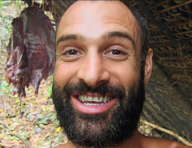 德爷用蒸馏的方法制作出了淡水,又一次对着摄像机,发出geigeigei的