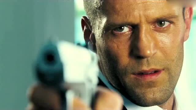 家园防线:杰森斯坦森这一脚太狠了! 美女直接扎在布满钉子墙上