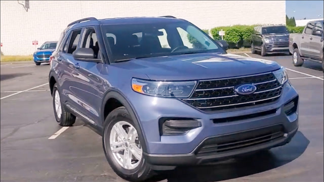 新车展示,实拍2021款福特探险者六座版,看到配置太帅了