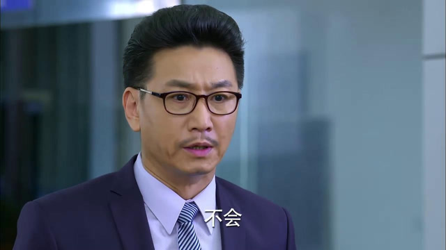 爱来的刚好:得知有女性跳海,段正华误以为是苏南,当场心脏病发