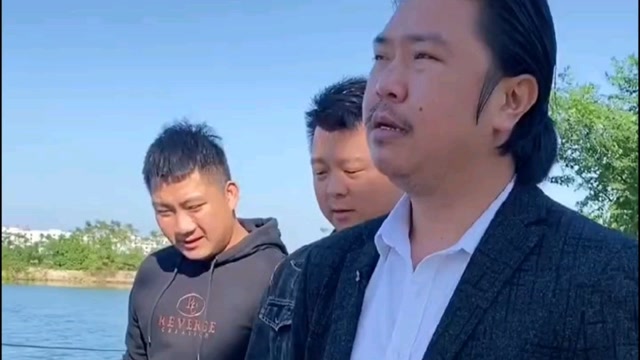 广西网红王老版一句丢卡咩走红网络搞笑冷视频最有趣