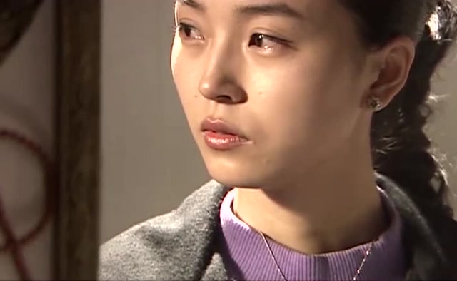 墓道:手下臭骂大哥的女人,出卖我们是你吧,警告你收敛点!