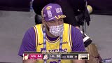 巴特勒大心脏连砍5分 浓眉爸爸盛装出席