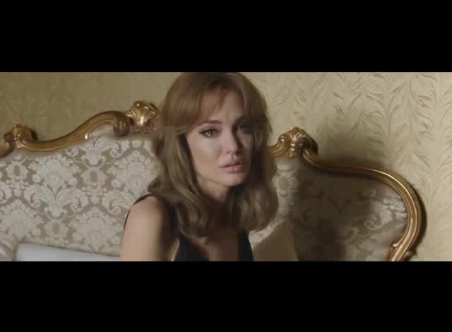 朱莉和皮特拍完《海岸情深》就离婚了,这是婚姻的写照吗?