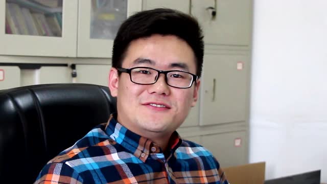 十佳青年评选-许烨