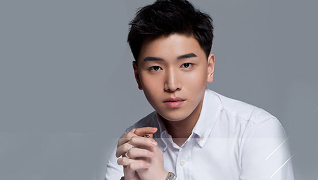 郑迦文《微光》官方版