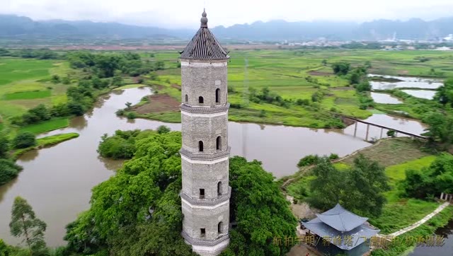 航拍宁明之蓉峰塔