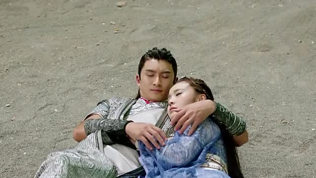 焉逢替横艾挡下这一击,这把横艾给哭的以为焉逢要死了