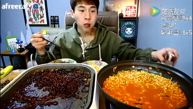 奔驰小哥吃炸酱面,泡面,饭,看他吃面馋得慌