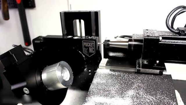 世界上最小的5轴铣床-pocket nc v2