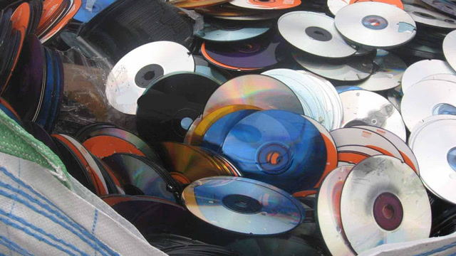 废旧光盘的妙用太厉害了,可惜很少有人知道,你也快试试