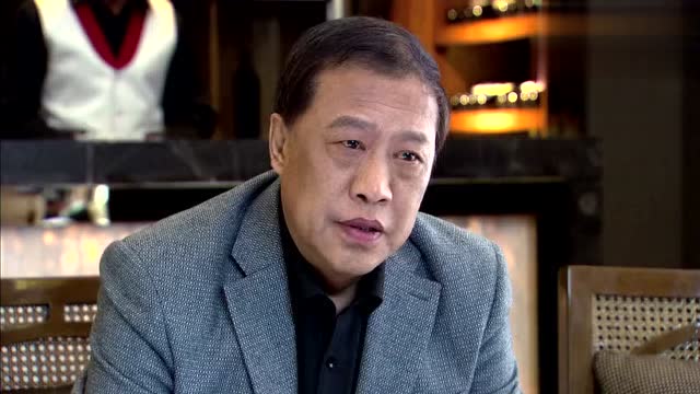 恋恋不忘:向峻怀疑母亲的死,另有阴谋