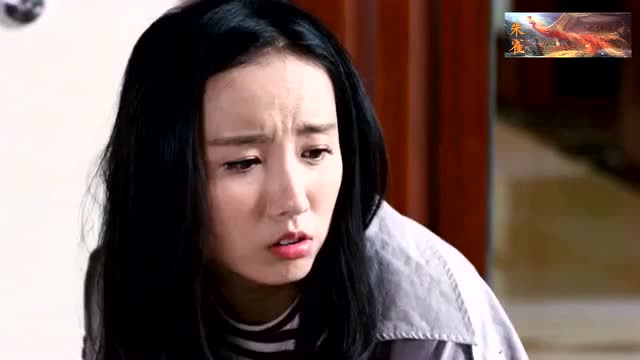 女子怀孕一出门就滑倒,多亏丈夫反应及时,给她垫了底