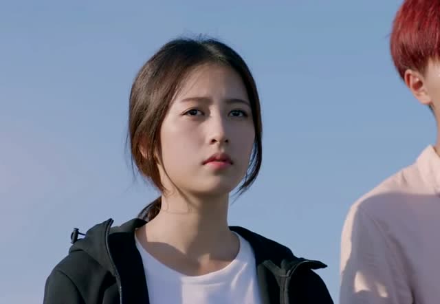 来自海洋的你:周雨彤送走了滚滚,但是还是不是很开心