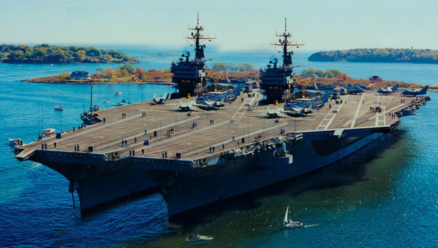 超巨型的航空母舰,真是开眼界了