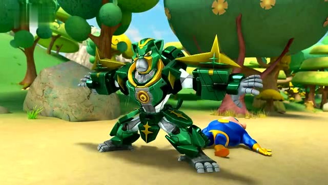 神木猿带着负伤的超人强逃走,暗灵卫烈炎居然追到五灵卫的大门口