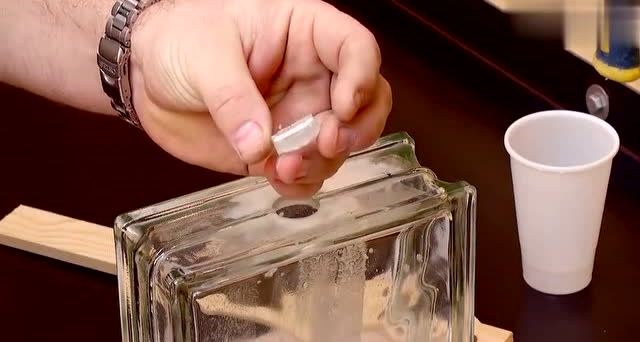 技术宅自制的玻璃水烟壶,精致又实用!