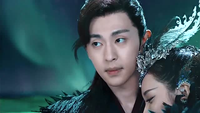 香蜜沉沉烬如霜:锦觅看到凤凰和穗禾亲亲我我,妒火中烧