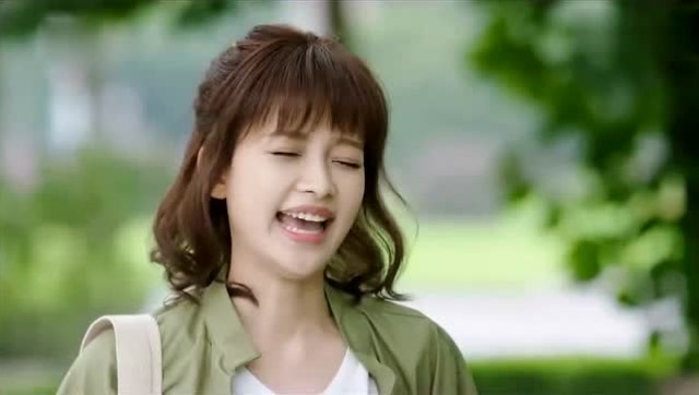 《因为遇见你》果果去参加张雨欣毕业典礼,竟然被赶走,真是尴尬啊!