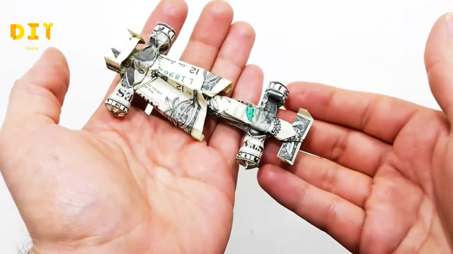 创意纸艺diy,教大家学会折纸制作f1赛车模型步骤四的方法