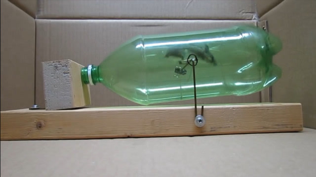用塑料瓶制作捕鼠器,太牛了