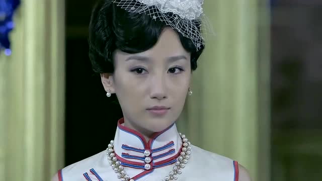 新雪豹:陈怡太美了,在哪都能吸引眼光,一眼便迷住他!