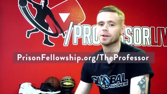 professor教授在美国监狱单挑篮球,第一次觉得美国监狱气氛欢乐