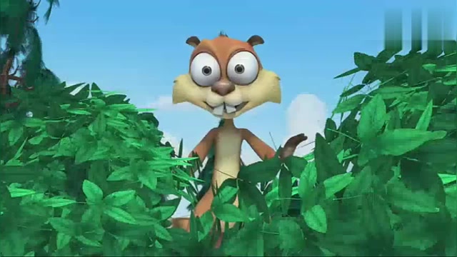 熊出没:蹦蹦去捡球,草丛中看到一个怪物,吓跑了